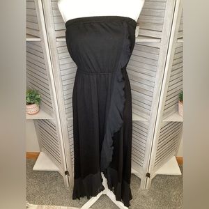 Mudd Strapless Maxi Dress. Ruffled detail. Black. Medium. Cotton.